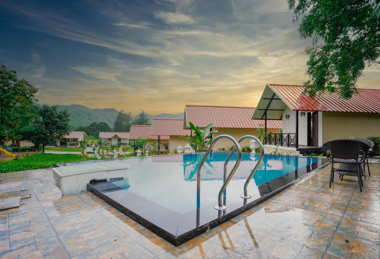 Ninad Homestays Karjat Exterior photo